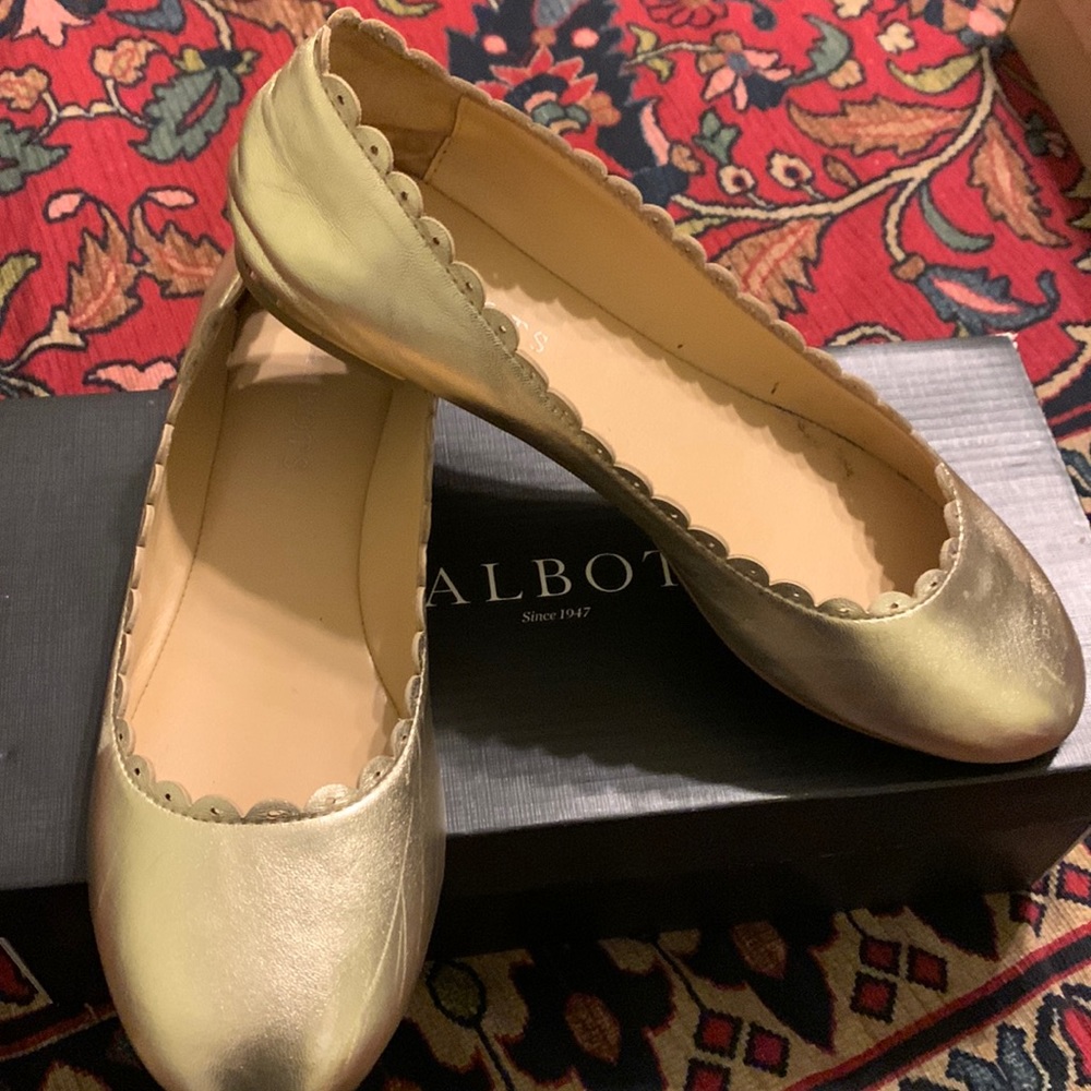 Ballet flats